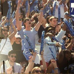 John Hopkins University 10 Picture Cards with facts and wristband with logo.